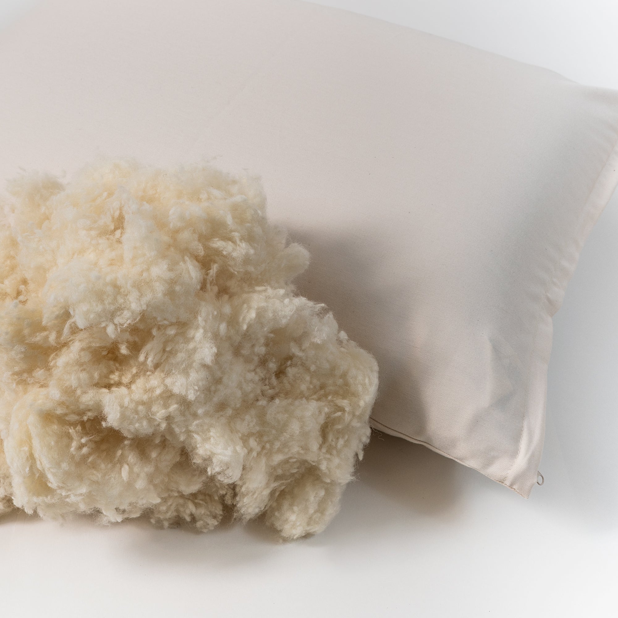 Wooly Bolus: Feel-Good Stuffing for Pillows – The Slipcover Maker